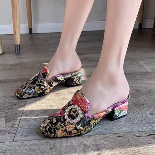 Available Half Shoe - 35 Size LA1231
