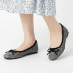 Available Pumpie Shoe - 42 Size LA2120