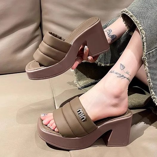O1CN012rdPSc1ZNPCBOqZ8I_!!3486813182 Available Balance Heel - 35 Size LA1447 - Image 1