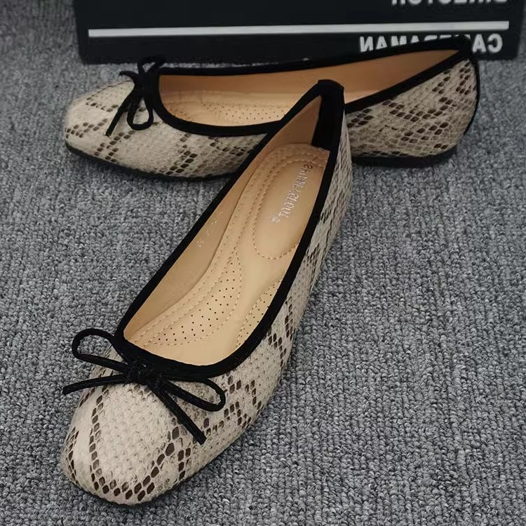 O1CN01BHXob724oC65WExPH_!!181547437 Available Pumpie - 35 Size LA2120 - Image 1