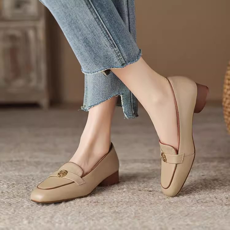 O1CN01EWxm4b1YTzLmMqnlS_!!2277413061 Available Loafer - 35 Size LA8122 - Image 1