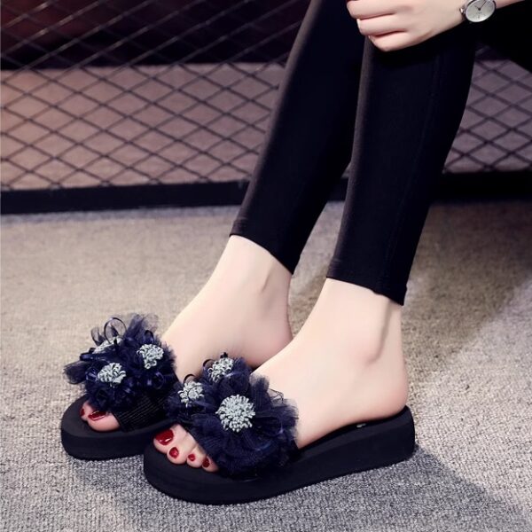Available Slipper - 35 Size LA2070