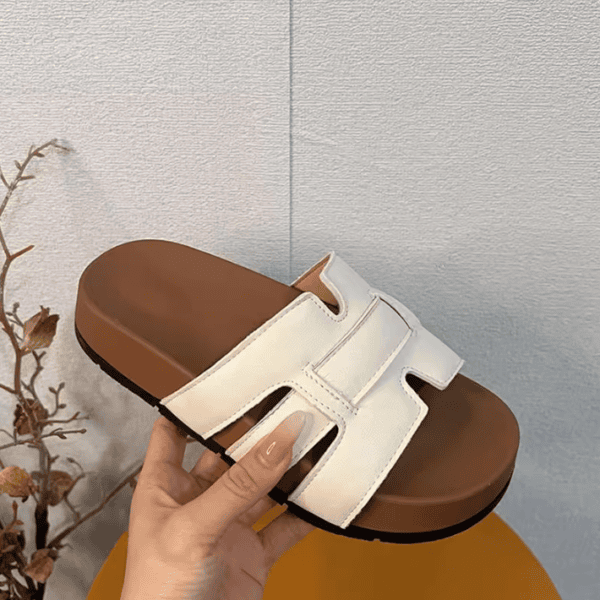 Available Sandal - 35 Size LA2422