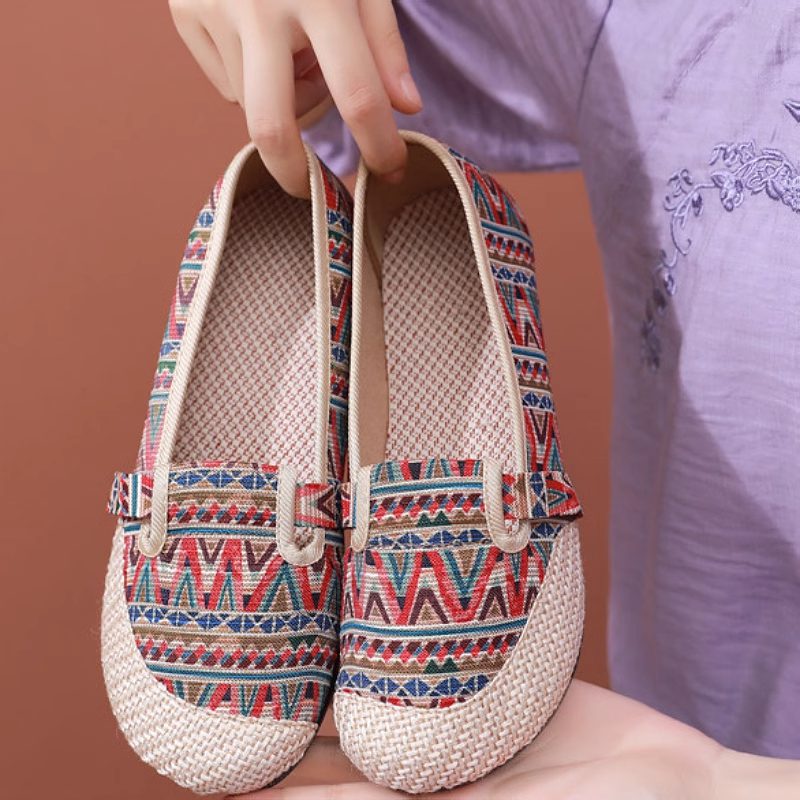 O1CN01ER54NS1u2QlyeShBc_!!1741485979 New spring and summer old Beijing cloth shoes for women LA2857 - Image 1