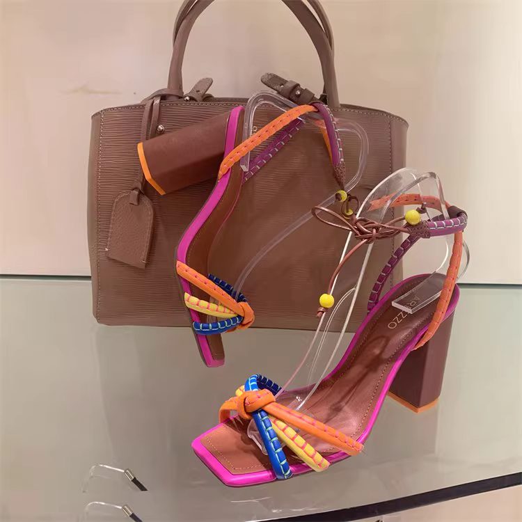 O1CN01Y5cGWl2ATU97VdQle_!!2061738204 Classy heels for classy women. - Image 1