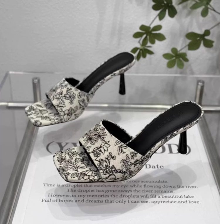 O1CN01aVcMUj1To4adlkq4p_!!1020172428 New style stiletto high heel sandals for women LA590 - Image 1