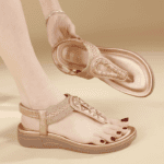 New 2025 Sandals Bohemian Rhinestones Comfortable Seaside Vacation Flat Shoes