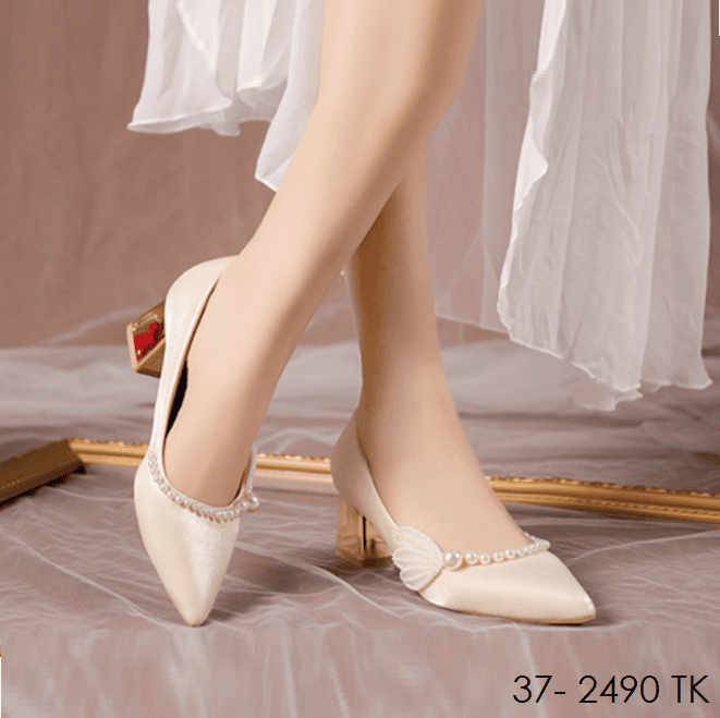 LA1736 37 Size Available Shoes LA1736 - Image 1