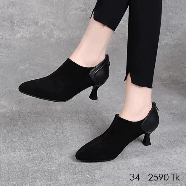 34 Size Available Shoes LA5572