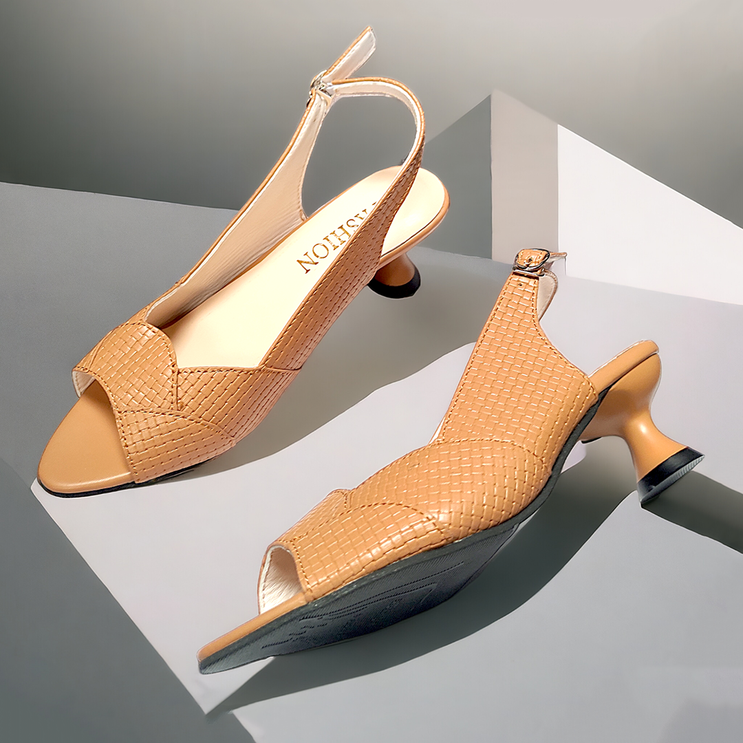LA1556 (2) Comfortable Regular Heel LA1556 - Image 1
