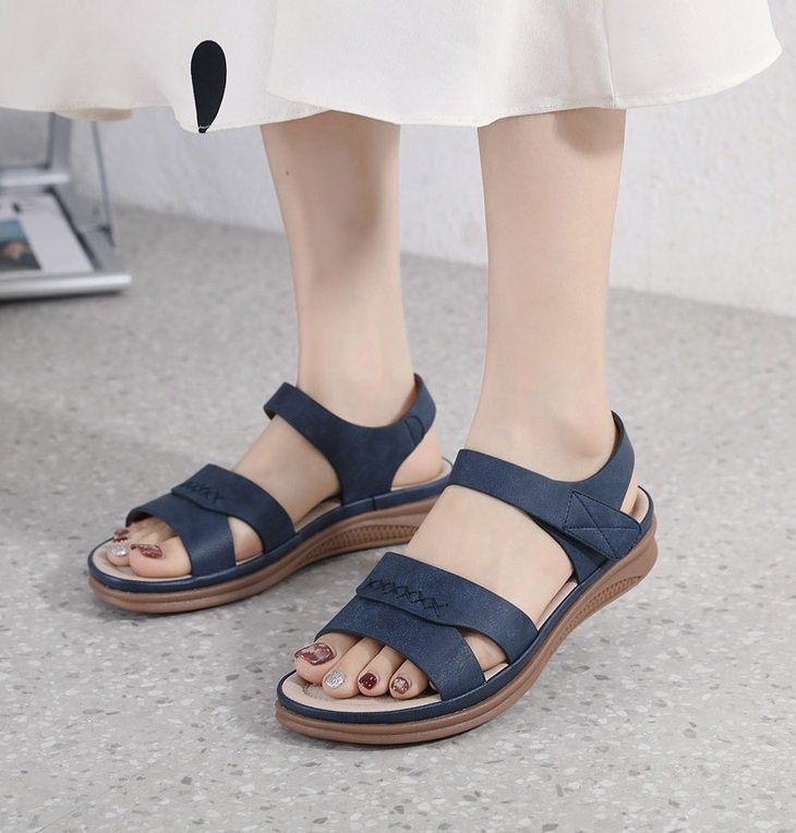 O1CN01PHuxcN2DMYympq9zF_!!3707858595-0-cib European and American sandals women's cross-border casual lightweight large size retro wedge heel comfortable sandals - Image 1
