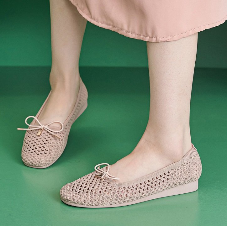 O1CN01odxJam2DMZH4rMfwq_!!3707858595-0-cib New 2025 bow-knot hollow low-heeled shoes, light, soft and comfortable women's shoe - Image 1