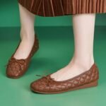 New autumn and winter 2025 Amazon diamond simple and comfortable low heel non-tiring single shoes