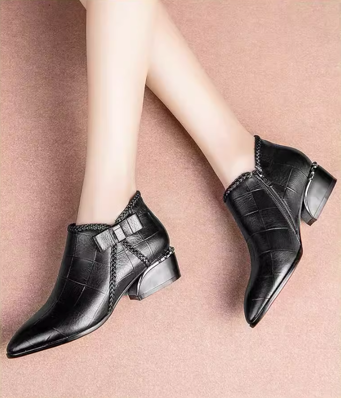 Screenshot 2024-10-27 152817 Flat bottom short boots women - Image 1