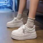 Simple platform white sneakers, new style, height-increasing, versatile, casual, lightweight, and comfortable for petite figures. - Image 2