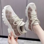 European and American style platform flyknit shoes for women, 2025 new color-blocked soft sole, elastic and breathable casual sports lace-up shoes - Image 3