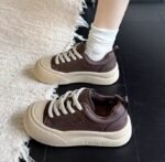 Women’s platform training shoes, 2025 new autumn hot-selling retro height-increasing board shoes, versatile casual sports shoes. - Image 6