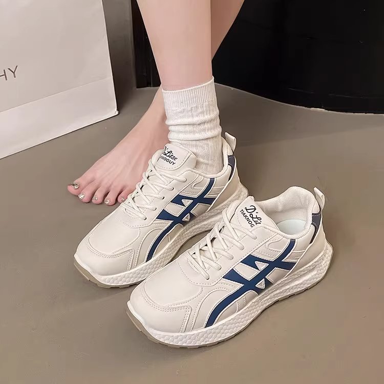 O1CN01ydvqxl1V3Tfj0irCh_!!2620692597.jpg_ 2025 Autumn New Korean Style White Sneakers for Women – Versatile Thick-Soled Lightweight Soft-Soled Sneakers – Stylish, Comfortable - Image 1