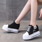 Thick-soled, 11cm high heel women’s shoes, new spring and autumn sports shoes, Korean style student shoes, canvas wedge heel.