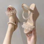 Practical & Pretty - Image 2