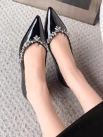 Sophisticated Comfort - Image 3
