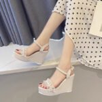 Practical & Pretty - Image 9