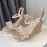 Practical & Pretty - Image 6
