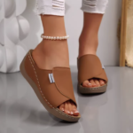 Smooth Step Woman Slippers
